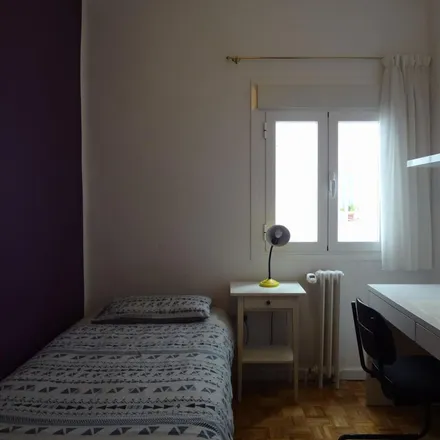 Image 5 - Calle del General Ricardos, 186, 28025 Madrid, Spain - Apartment for rent