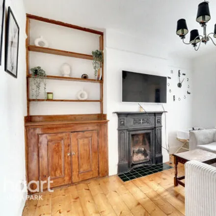 Image 2 - Margaret Road, London, RM2 5SH, United Kingdom - Townhouse for sale