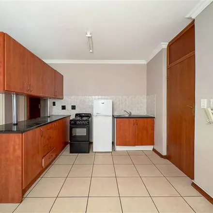 Image 2 - Hillcrest Boulevard II, 194 Lunnon Road, Hillcrest, Pretoria, 0083, South Africa - Apartment for rent