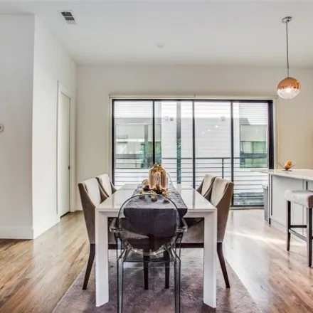 Image 2 - 2211 Moser Avenue, Dallas, TX 75206, USA - Condo for rent