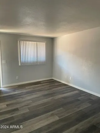 Image 8 - 2027 East Sweetwater Avenue, Phoenix, AZ 85022, USA - Apartment for rent