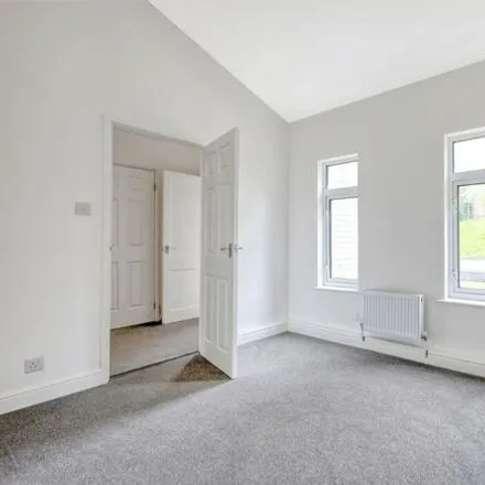 Image 7 - Paynters Hill, London Road, Vange, SS16 4SQ, United Kingdom - Townhouse for sale