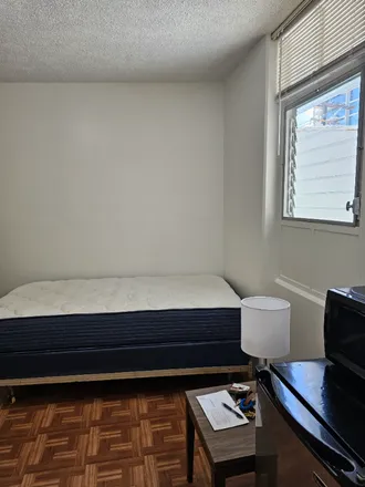 Rent this studio apartment on 929 Sheridan Street