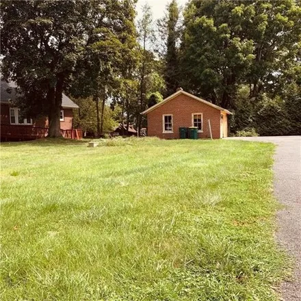 Image 5 - 3839 Freemansburg Ave, Pennsylvania, 18045 - House for sale
