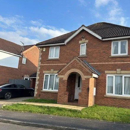 Rent this 4 bed house on 16 Twickenham Way in Coventry, CV3 2UW