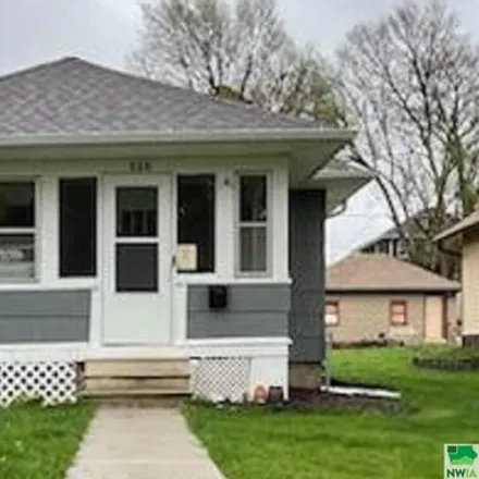 Image 1 - 2823 Chicago Avenue, Sioux City, IA 51106, USA - House for sale