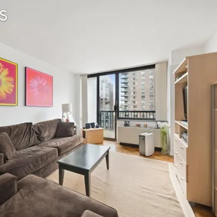 Rent this 1 bed condo on Evans Tower in East 84th Street, New York