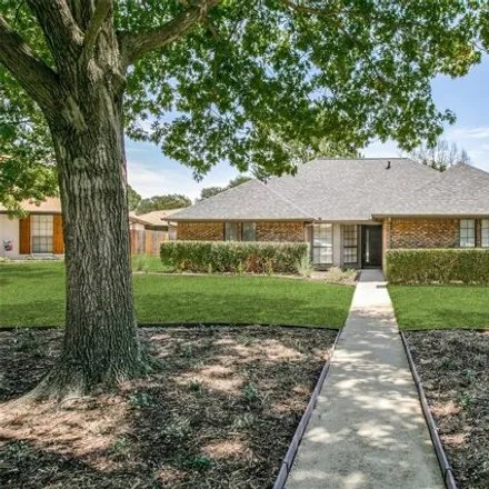 Rent this 3 bed house on 2942 Tumbleweed Ct in Grapevine, Texas