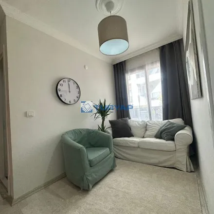 Rent this 2 bed apartment on Mert Erkek Kuaförü in 203/36. Sokak, 35390 Buca