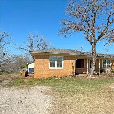 Buy this 3 bed house on 18305 Southeast 29th Street in Harrah, Oklahoma County