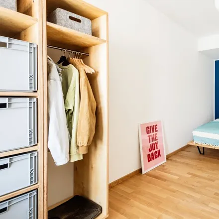 Rent this 4 bed room on Eckladen in Krossener Straße 34, 10245 Berlin