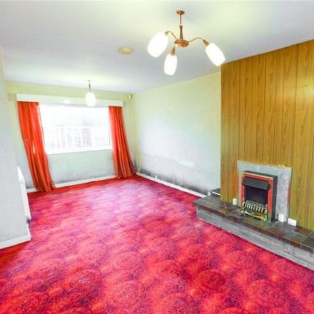 Rent this 3 bed house on Walnut Close in Clifton, M27 6NH