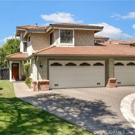 Rent this 3 bed townhouse on 5400 Forest Cove Lane in Agoura Hills, CA 91301