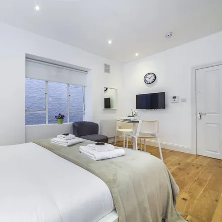 Rent this studio apartment on London in W2 3DW, United Kingdom