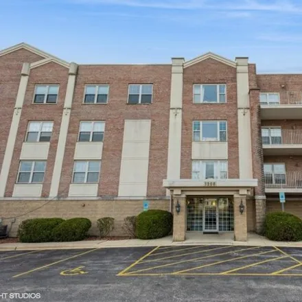 Buy this 2 bed condo on 299 West Brush Hill Road in DuPage County, IL 60126