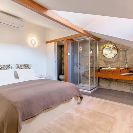 Rent this 2 bed apartment on Vilar de Andorinho in Vila Nova de Gaia, Porto