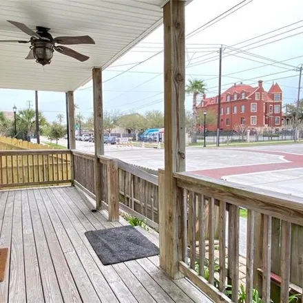 Image 5 - 2702 Sealy St, Galveston, Texas, 77550 - House for sale