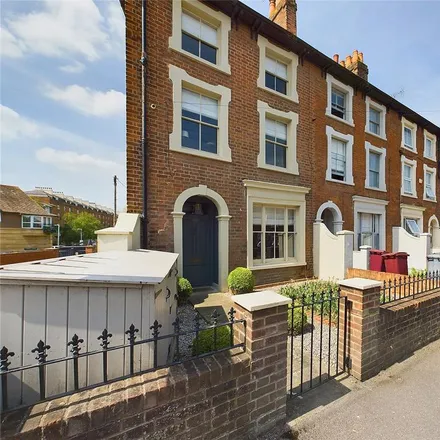 Rent this 3 bed townhouse on 78 Watlington Street in Reading, RG1 4RT