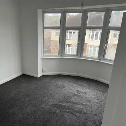 Rent this 3 bed duplex on Milton Road in Luton, LU1 5JA