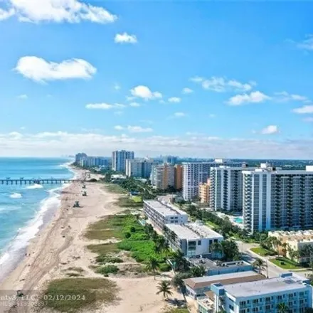 Image 1 - 3210 Colony Club Road, Pinehurst Village, Pompano Beach, FL 33062, USA - Condo for sale