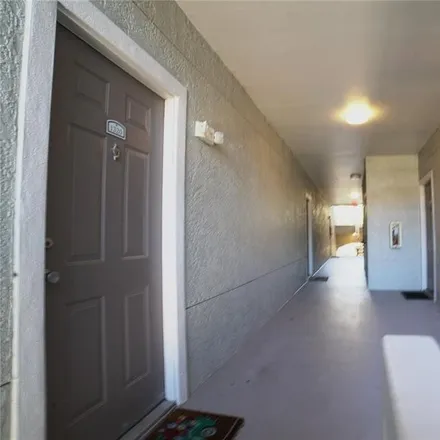 Image 3 - 3298 Kirkman Road, Orlando, FL 32811, USA - Condo for sale