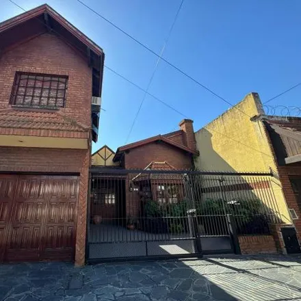 Buy this 3 bed house on Maipú in Nuevo Quilmes, Don Bosco