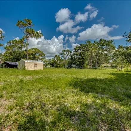 Image 5 - 18201 Nalle Road, Lee County, FL 33917, USA - House for sale