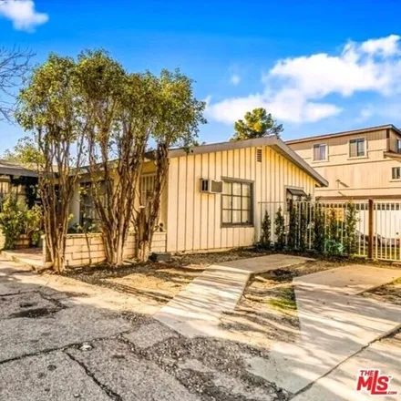 Buy this 5 bed house on 11368 Oxnard Street in Los Angeles, CA 91606