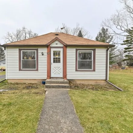 Buy this 2 bed house on 325 South 5th Avenue in Walworth, Walworth County