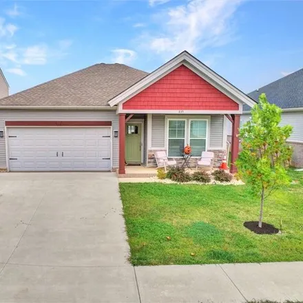 Buy this 3 bed house on Saucer Court in Bowling Green, KY 42102