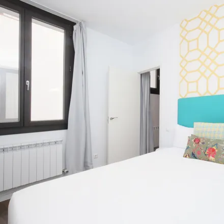 Image 1 - Calle de Calatrava, 21, 28005 Madrid, Spain - Apartment for rent