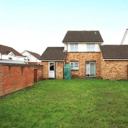 Image 3 - Syon Close, Swindon, SN25 4TZ, United Kingdom - House for sale