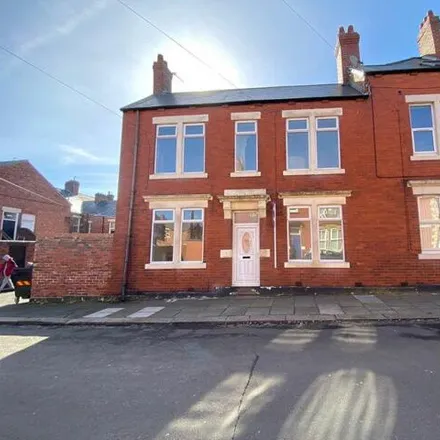 Buy this 2 bed townhouse on Agricola Road in Newcastle upon Tyne, NE4 9DE