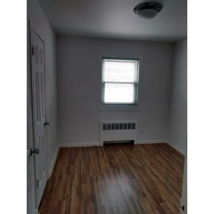 Image 7 - 5438 Valles Avenue, New York, NY 10471, USA - Apartment for rent