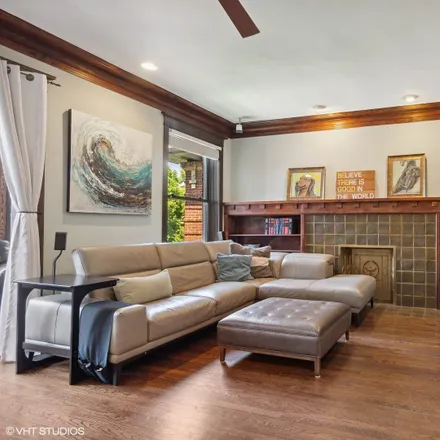 Image 4 - 5112-5114 South Greenwood Avenue, Chicago, IL 60615, USA - House for rent