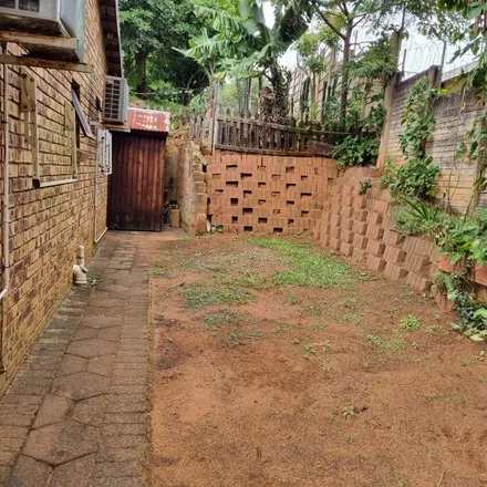 Image 8 - Moss Kolnik Drive, Zulwini Gardens, Umbogintwini, 4125, South Africa - Townhouse for rent