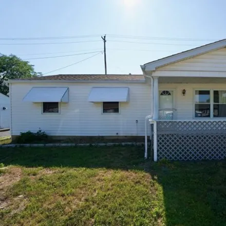 Buy this 3 bed house on 1199 Elm Park Cir in Galloway, Ohio