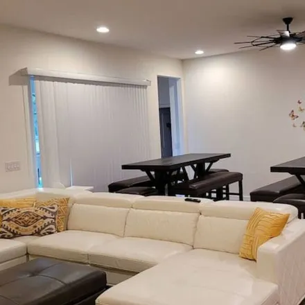 Rent this studio house on Kissimmee