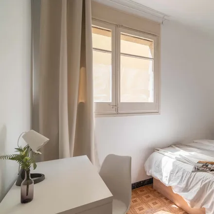 Rent this 6 bed room on Carrer de Mallorca in 641, 08026 Barcelona