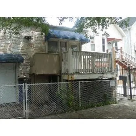 Image 1 - 1444 West 49th Place, Chicago, IL 60609, USA - House for sale