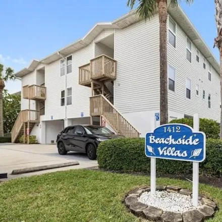 Buy this 2 bed condo on 1533 Beach Trail in Indian Rocks Beach, Pinellas County