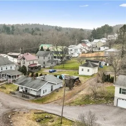 Image 7 - Rockwood Trail House Bed & Breakfast, Evergreen Drive, Rockwood Station, Black Township, PA 15557, USA - House for sale