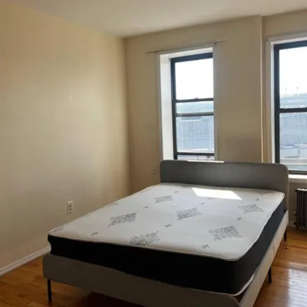 Rent this 1 bed room on Bronx Zoo in 2300 Southern Boulevard, New York
