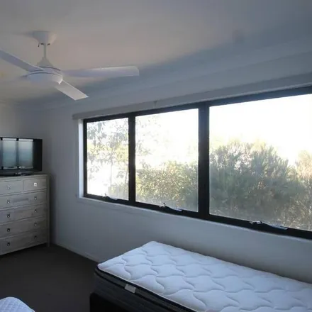 Rent this 4 bed house on Brisbane City QLD 4025