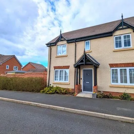 Buy this 3 bed house on Shrewsbury Road in Bomere Heath, SY4 3PD