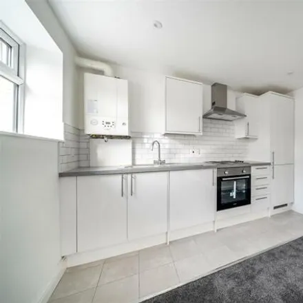 Buy this 1 bed apartment on Apex Learning Centre in Blenheim Road, London