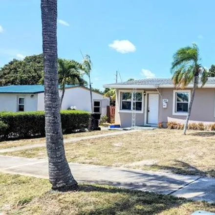 Buy this 3 bed house on 951 Bradley Court in West Palm Beach, FL 33405