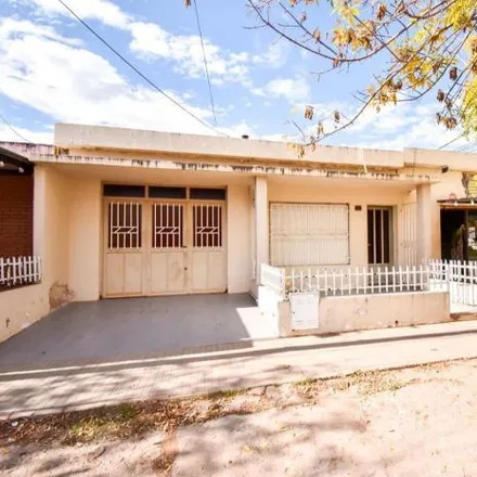 Buy this 1 bed house on Justo José de Urquiza 745 in Departamento San Lorenzo, Roldán