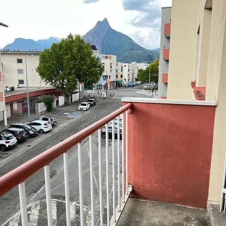 Image 3 - Lafarge, Rue du Commandant Lenoir, 38600 Fontaine, France - Apartment for rent