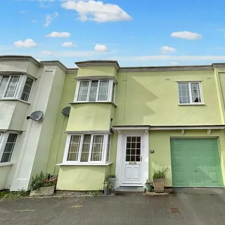 Buy this 3 bed townhouse on Maple Grove in Tiverton, EX16 6QL